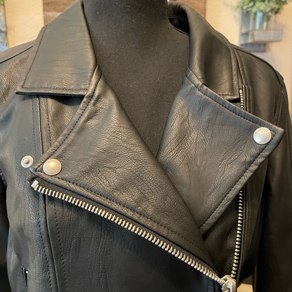 NWT BlankNYC Meant To Be Moto Jacket (missing hood) - Picture 5 of 10